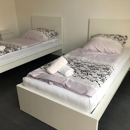 Messe - Ferienwohnung Kuthsweg * Düsseldorf